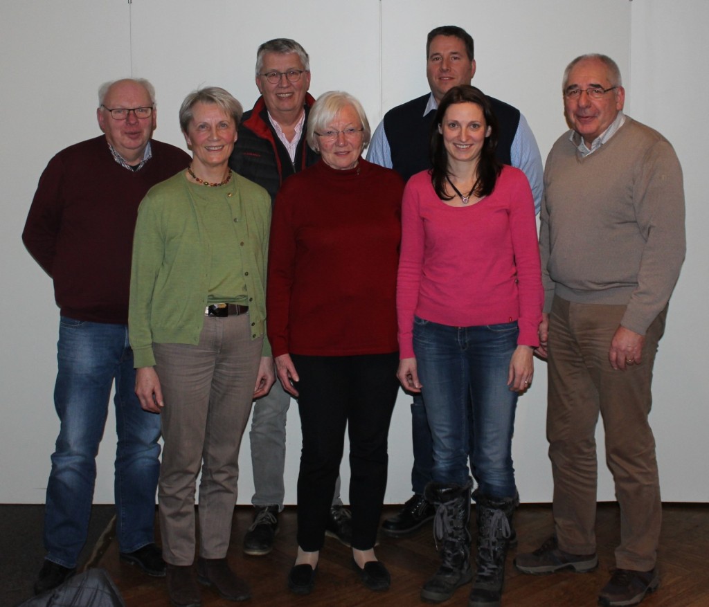 v. links: v. links: Eduard Bührmann (Beisitzer), Maria Engelmann (Schriftführerin), Günter Suhrenbrock (Beisitzer), Maria Thomas (Beisitzerin), Gregor Brokamp (1. Vorsitzender), Claudia Böske (Kassenwartin), Jochen Freese (2. Vorsitzender)